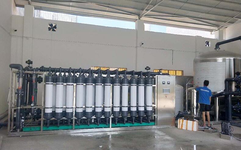 100噸<a href=http://m.leeb17.com.cn/clsb/ target=_blank class=infotextkey>超濾設(shè)備</a>