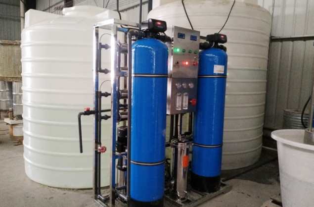 工業<a href=http://m.leeb17.com.cn/fstcjssb/ target=_blank class=infotextkey>反滲透凈水設備</a>